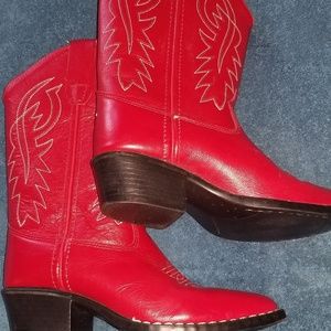 Brand new red cowgirl boots SZ 2